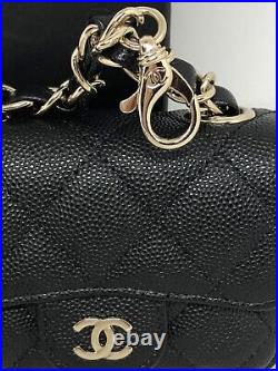 21B Chanel Classic Belt Bag