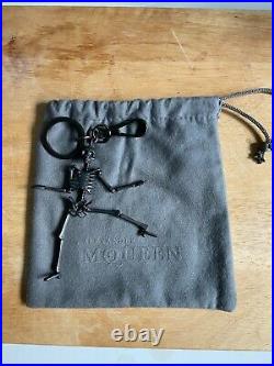 Alexander McQueen Skeleton skull keyring key ring chain bag charm NEW w felt bag