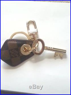 Auth Louis Vuitton Monogram Black / Brown & Gold Key Ring