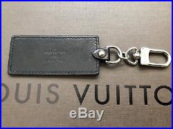 Authentic LOUIS VUITTON Key Ring Holder Charm Black Leather, box, bag NO receipt