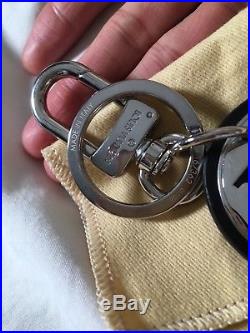 Authentic Louis Vuitton Black LV Cut Circle Key Holder Keychain