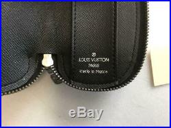AuthenticLouis Vuitton Black 4 Key Case Holder Free Shipping From JPN! (1577N)