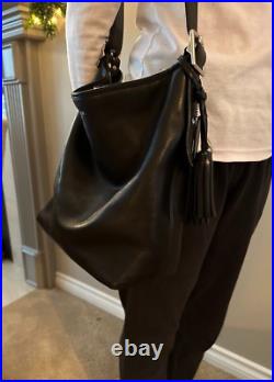 Coach Women's Hobo Legacy Shoulder Handbag Smooth Black Leather Zip Closure COA