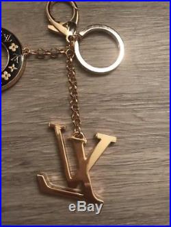 LOUIS VUITTON LV Circles Keyring Keychain Bag Charm gold And Black