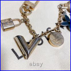LOUIS VUITTON M67379 Bag Charm Metal Gold Key Ring Holder Charm Chain Kaleido V