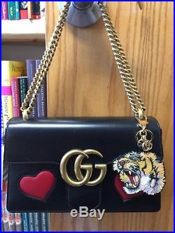 NWT Gucci Tiger Keychain Embroidered Tiger Head Leather Base Gold Tone Hardware