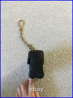 New Louis Vuitton Monogram Essential Trunk Keychain M62553