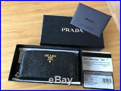 Prada black leather key holder with 6 key rings