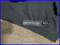 Taylor Swift ReputationTour Sweater Small WITH KEY CHAIN